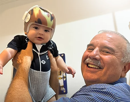 خوذه تعديل الراس للرضع