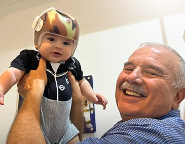 خوذه تعديل الراس للرضع